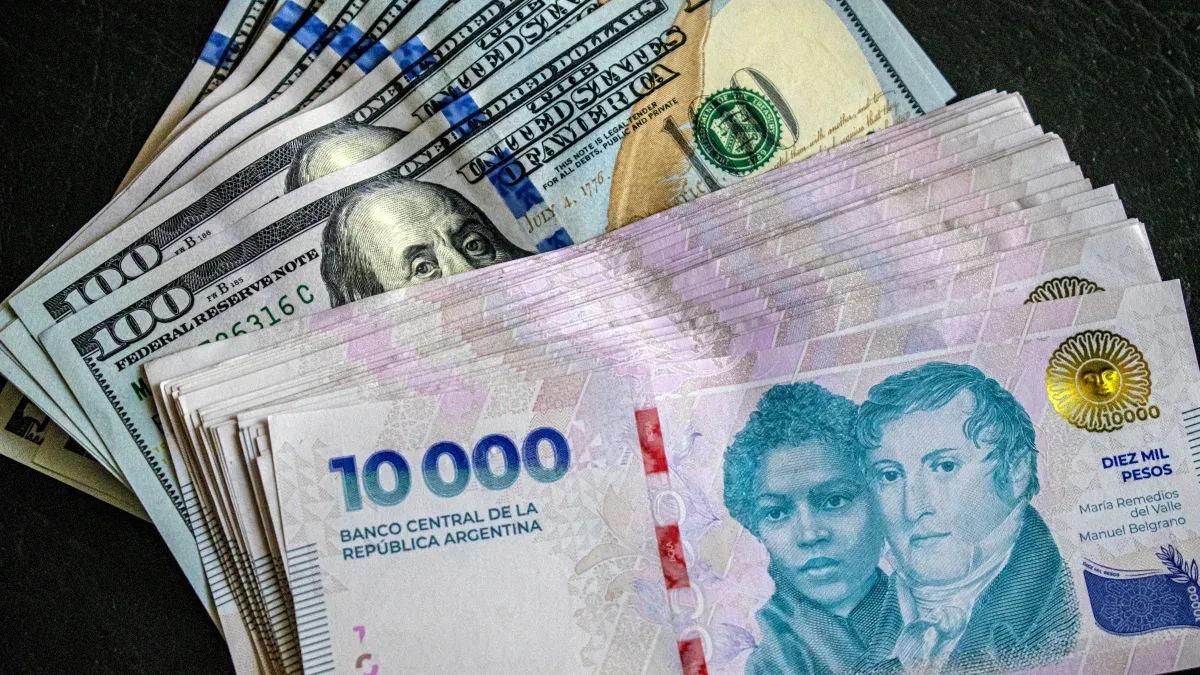 Suba del dinero en circulación: alerta por precios y dólar