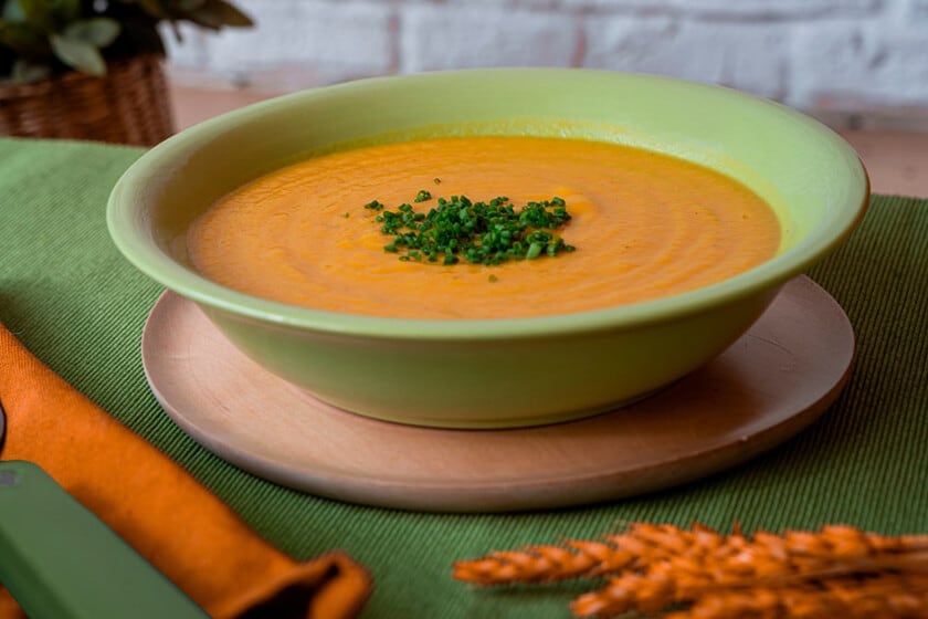 Puré de calabaza con base de cebolla y puerro: la receta casera que se entiende de principio a fin