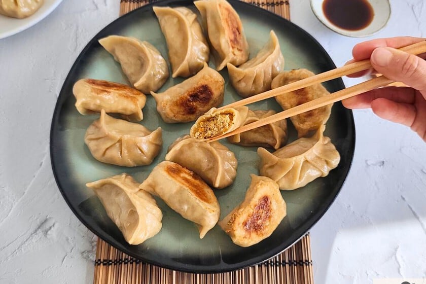 Gyozas vegetarianas con tofu y shiitake: la receta casera que rinde 30 unidades