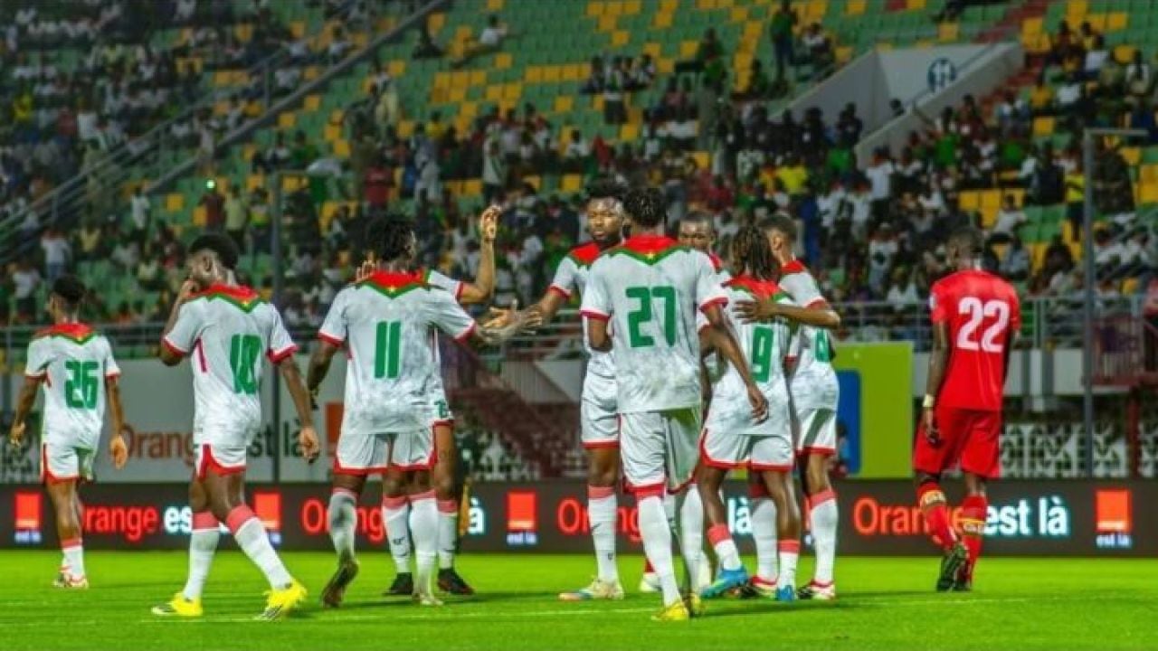 Siete gritos en el Monumental: Argentina despachó a una Burkina Faso de emergencia