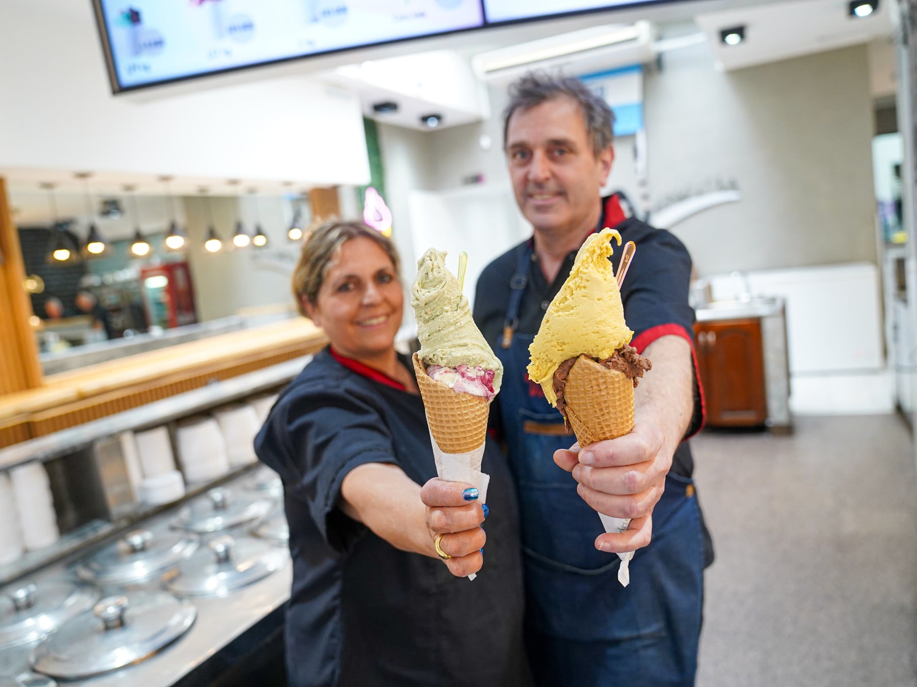 Seis décadas después, Venecia sigue sacando helado artesanal en la misma esquina de Devoto