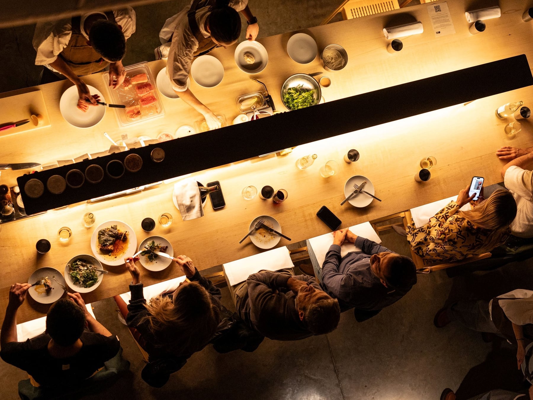 Salir a comer en Buenos Aires ya no es lo que era: menos plato, más foto y la cuenta siempre bajo la lupa