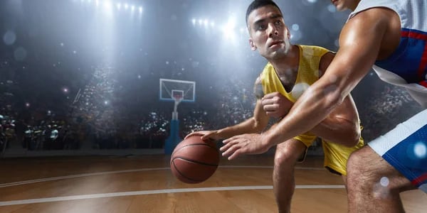 Valencia se dio un festín ante Murcia y Corbalán arrancó de titular en la ACB