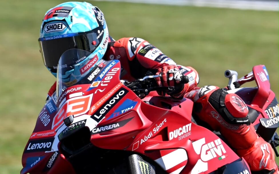 Márquez puso la vara en Phillip Island y dejó la pole en el aire