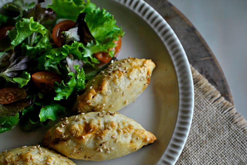 Empanadillas de masa casera con ternera y champiñones