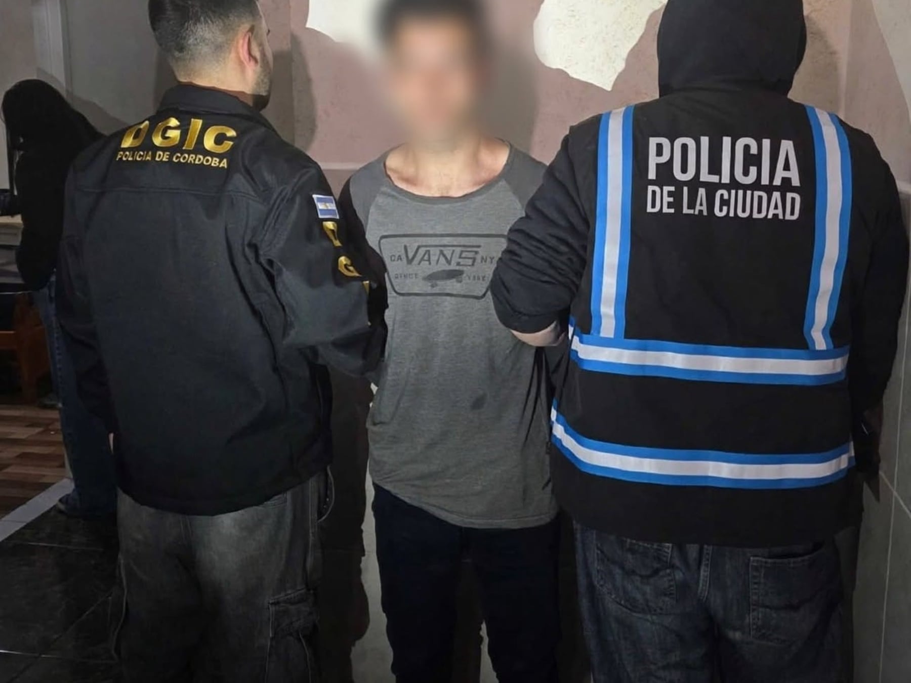 Cayó en Buenos Aires un hombre buscado por las muertes de dos mujeres en Retiro y Córdoba