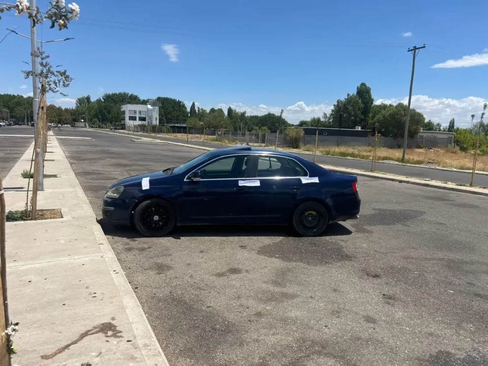 Encuentran un auto denunciado como robado en Isla 132