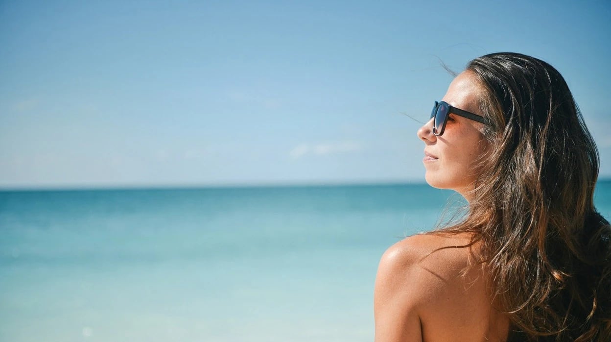 Los errores comunes al tomar sol en vacaciones y cómo evitarlos para estar protegidos