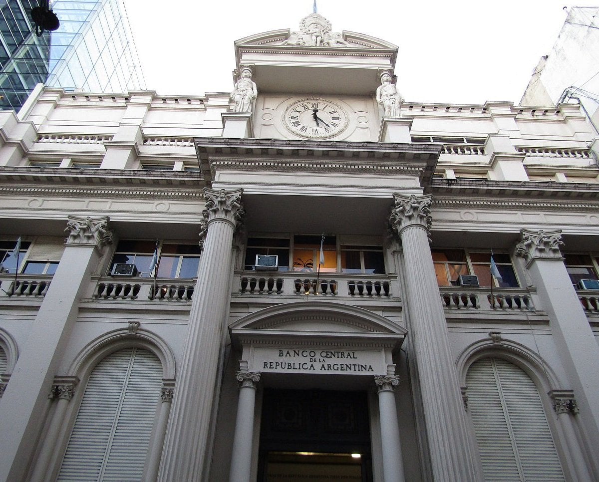 El Gobierno mejoró la acumulación de dólares por el REPO y quedó cerca de cumplir una meta clave con el FMI