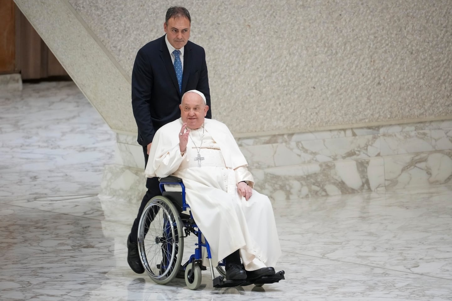 Internaron al papa Francisco: cómo evoluciona su estado