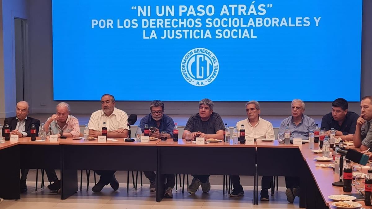 Grieta sindical: crece el enfrentamiento entre la CGT y algunos gremios por las obras sociales
