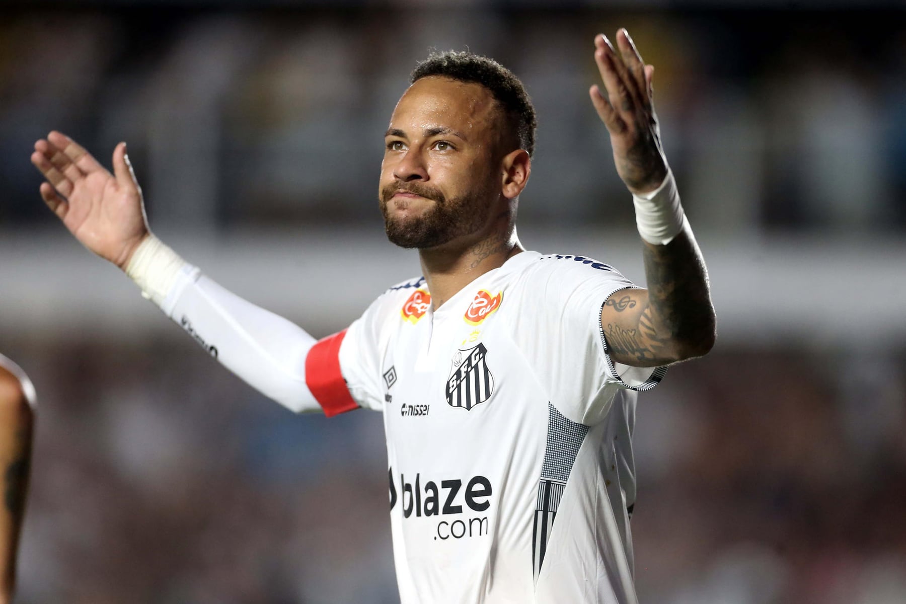 Lujos, maravillosa jugada y definición de penal: Neymar anotó su primer gol tras 16 meses en su regreso al Santos