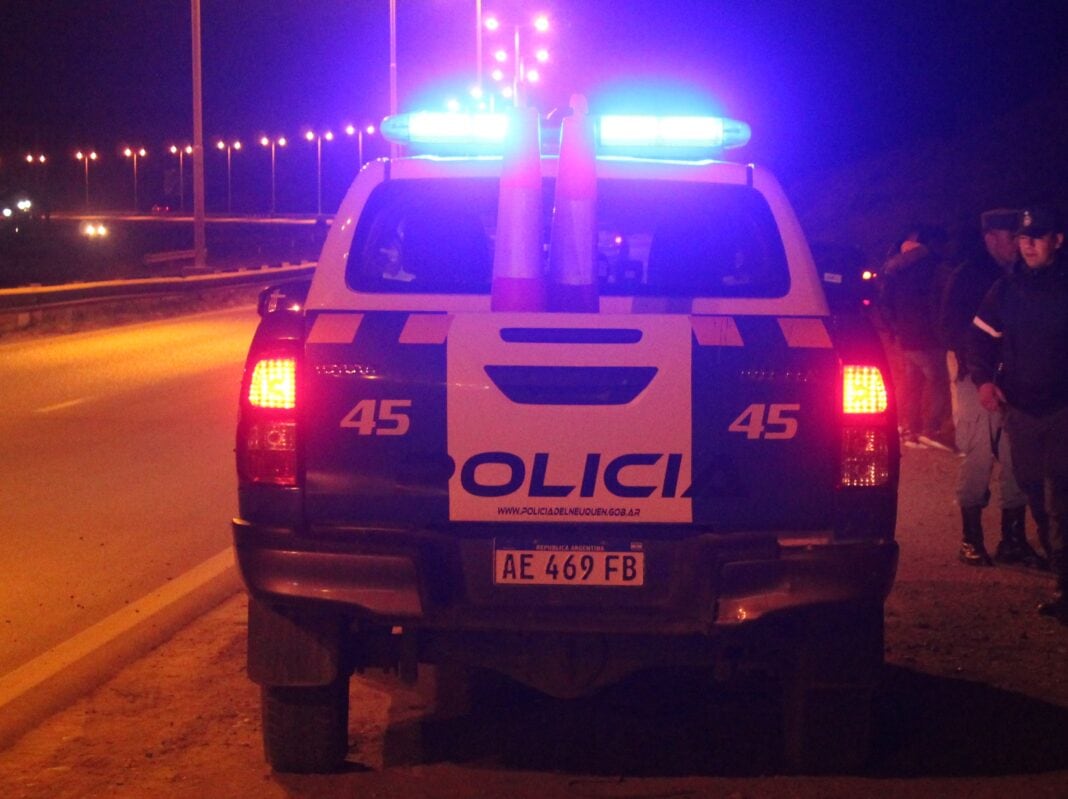 Festejos descontrolados en Centenario: el UPD terminó con multas y secuestros de autos