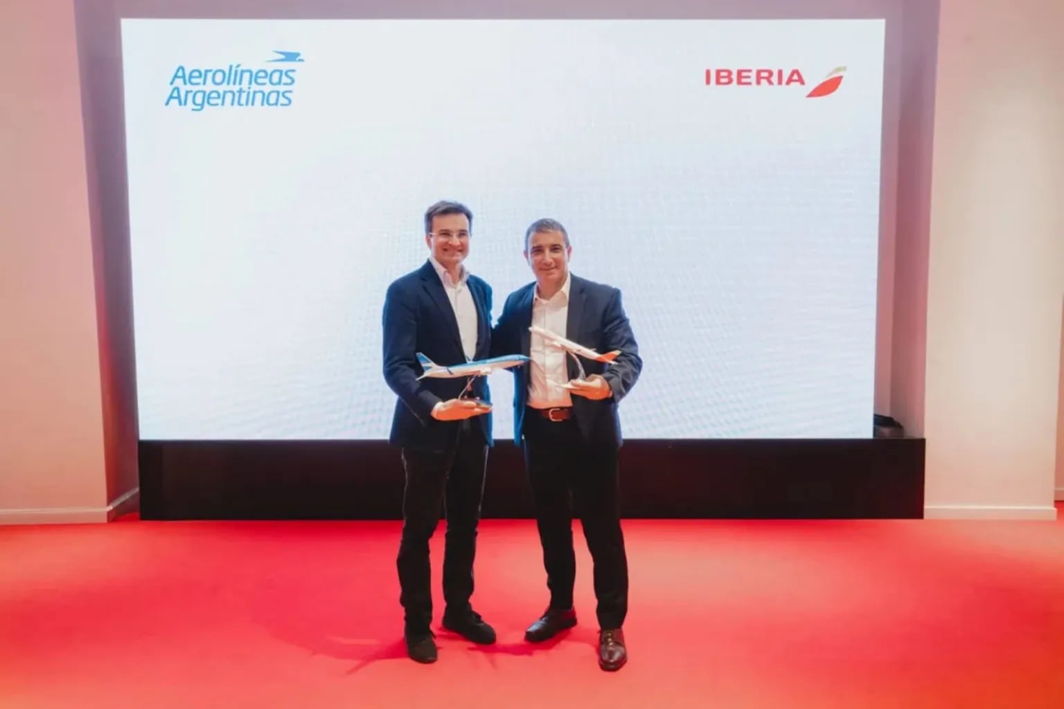 Aerolíneas Argentinas e Iberia Unen Fuerzas para Mejorar Conexiones Aéreas