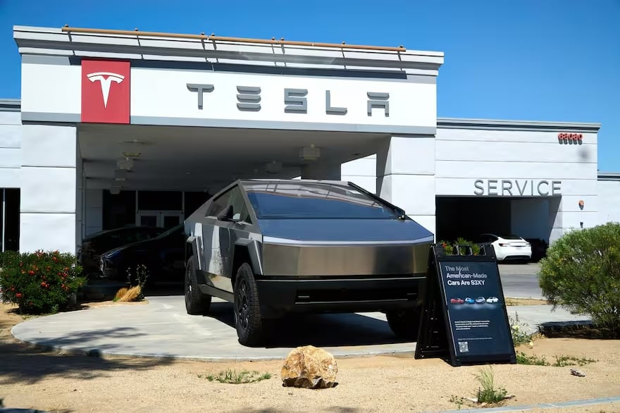 Tesla Cybertruck: ¿Cuál es su precio en Abril 2025?