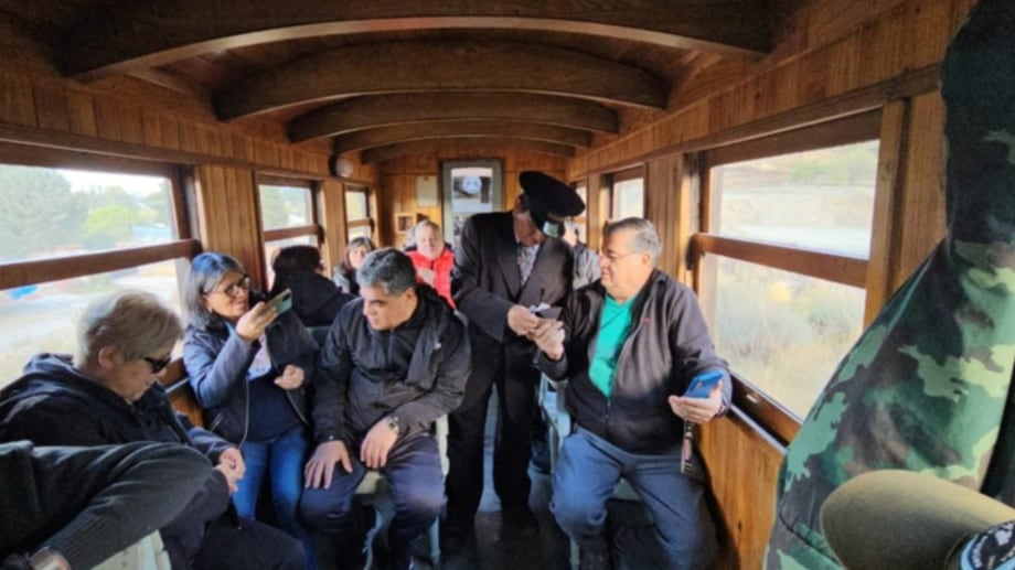 El Homenaje Inolvidable a los Veteranos de Malvinas a bordo de La Trochita