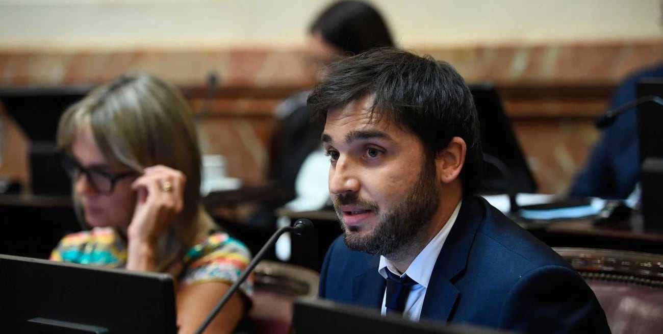 Chubut: el gobernador denunciará a un juez que ordenó cubrir una cirugía estética de feminización