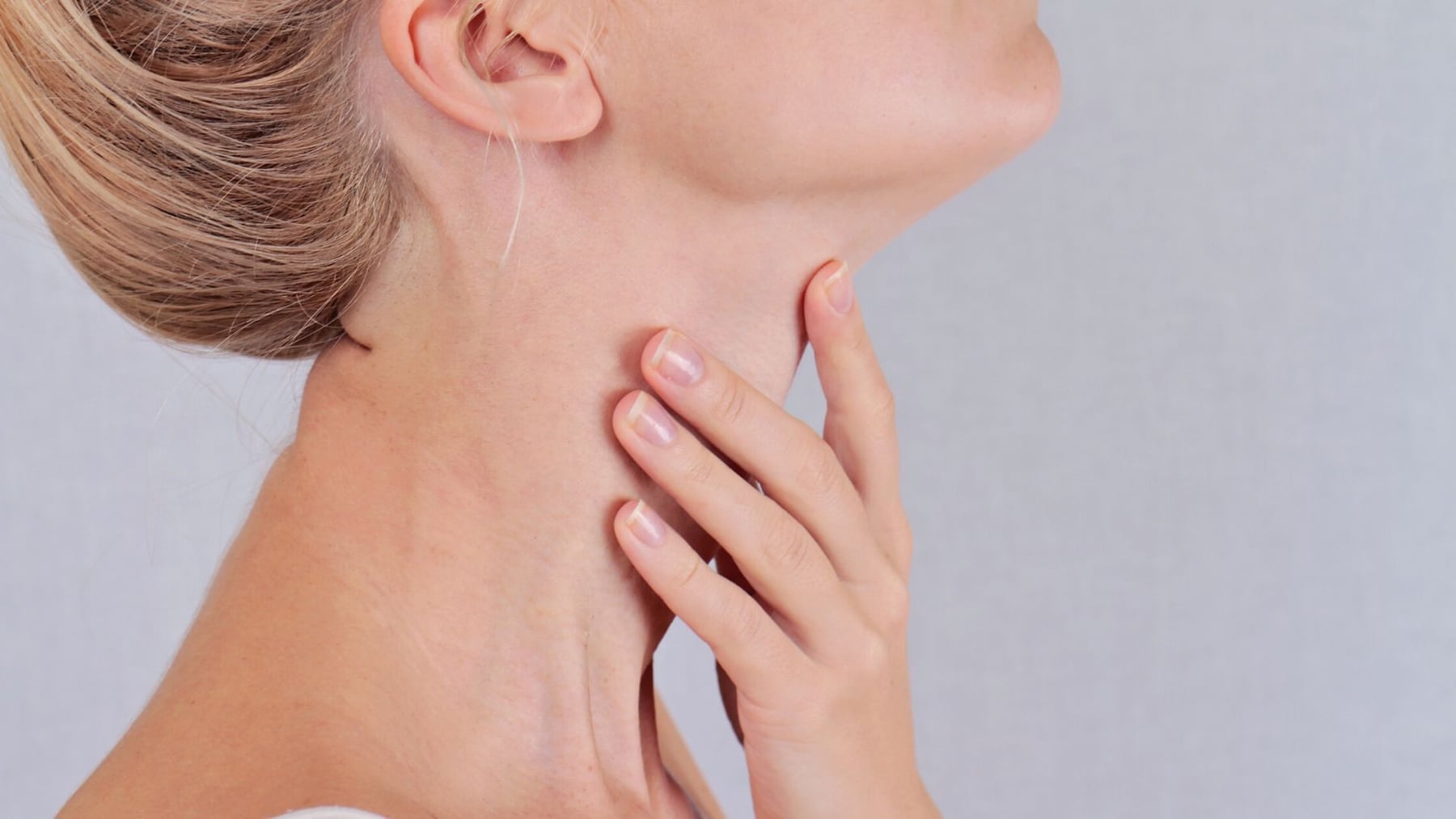 La tiroides y su impacto en la salud de la mujer: de la adolescencia a la menopausia
