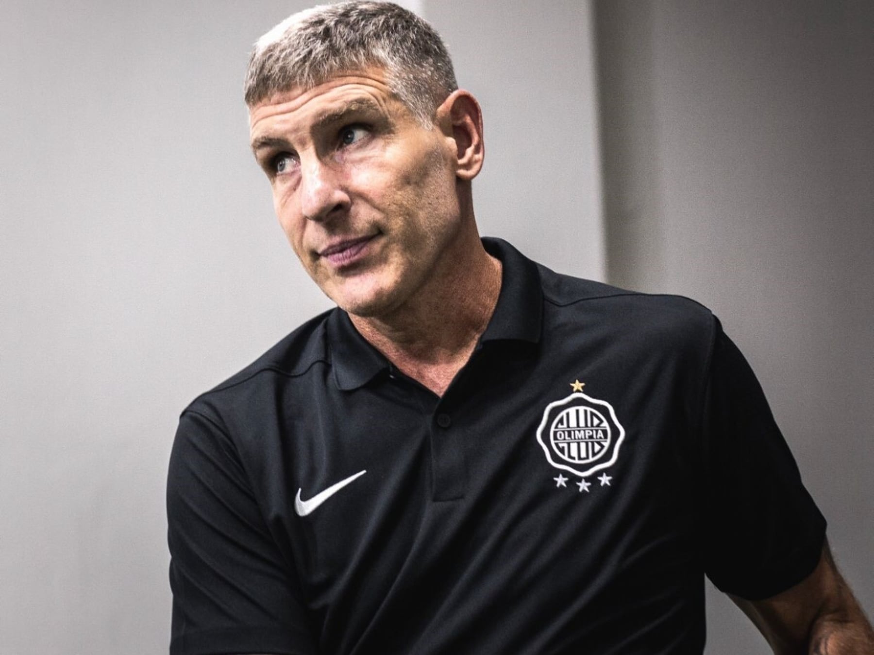 Palermo Reflexiona sobre Tragedia Personal y Crisis en Olimpia