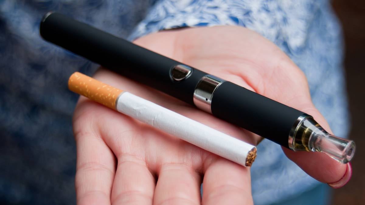 Cigarrillos electrónicos bajo la lupa: no son útiles para dejar de fumar