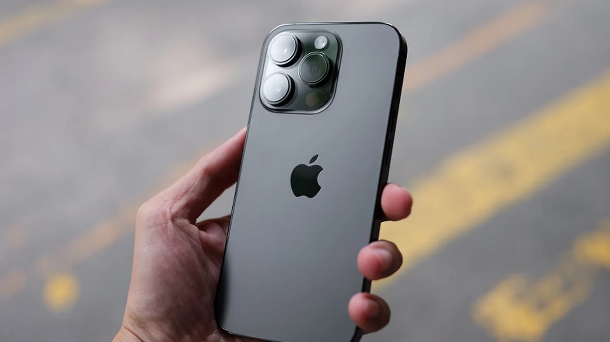 Apple sufre el impacto de los aranceles y fabricar un iPhone se encarece al límite
