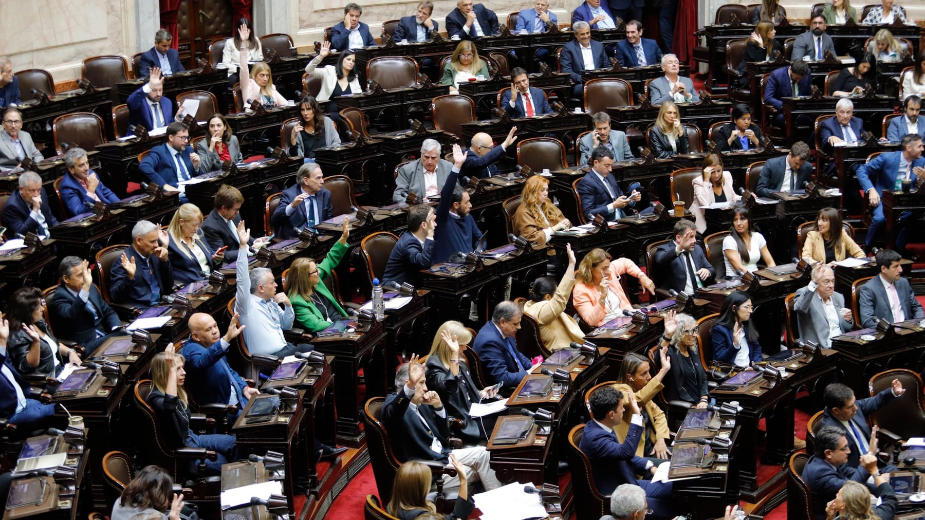 Con la mira en 2026, el Gobierno empieza a planificar el nuevo Presupuesto