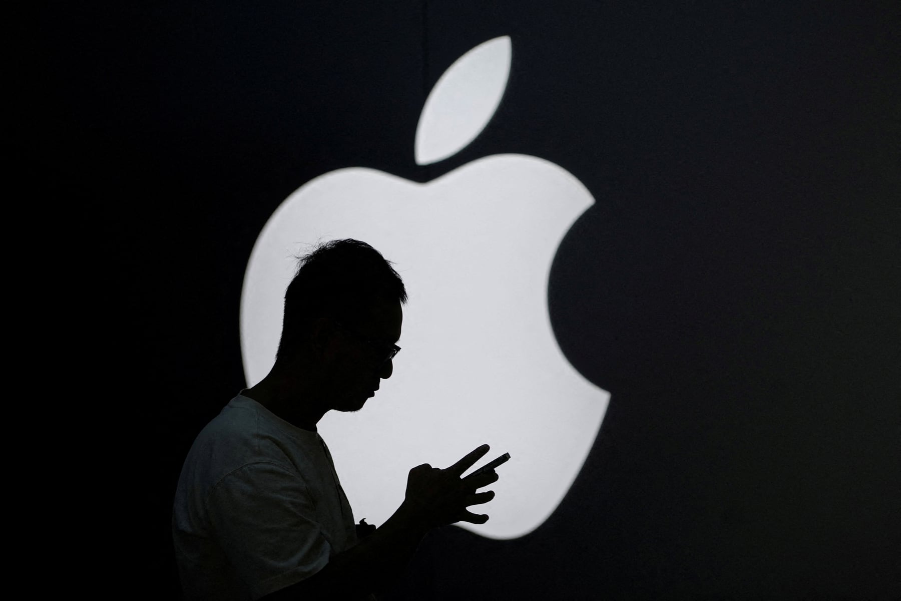 Apple Desvela el Proceso de Entrenamiento de su IA con Datos del iPhone