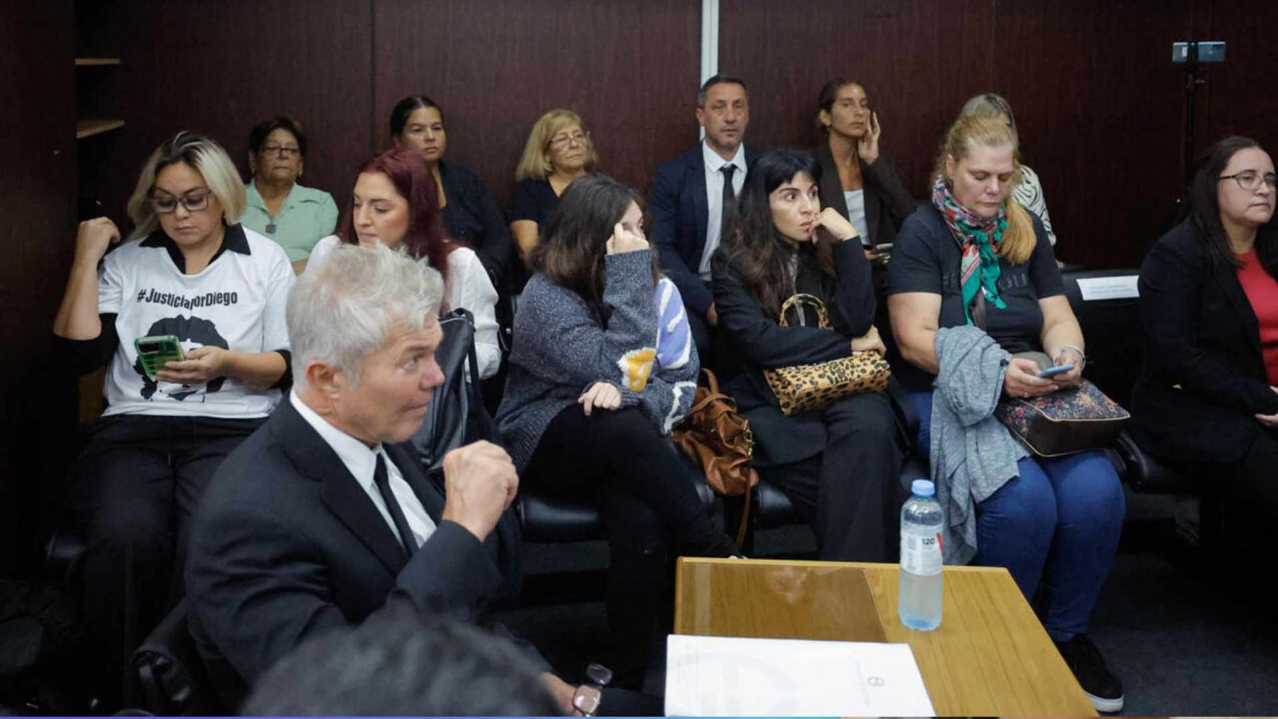 Juicio por Maradona: escándalo por una jueza ligada a una productora de un documental