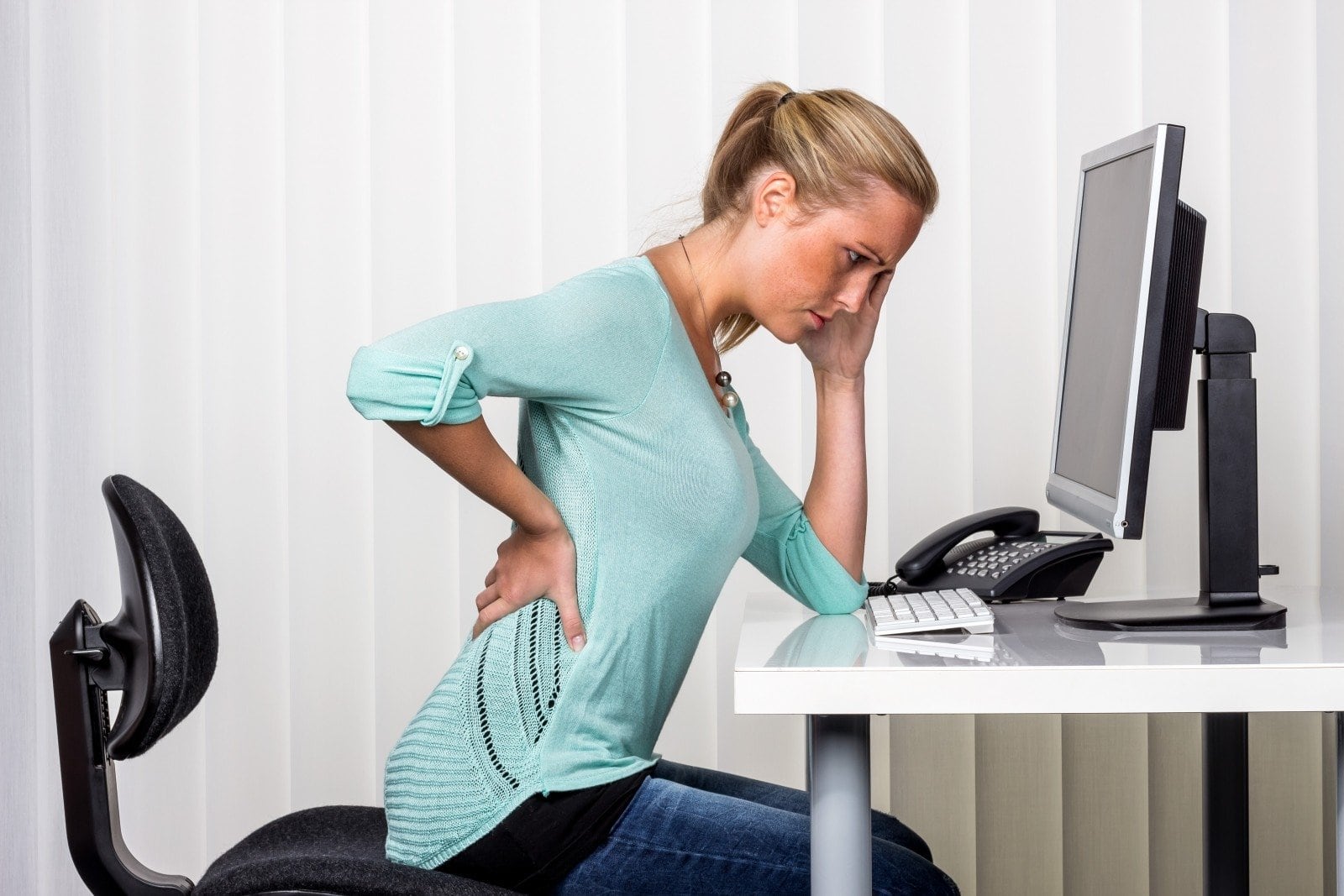 Cómo prevenir el dolor de espalda si pasás mucho tiempo sentado