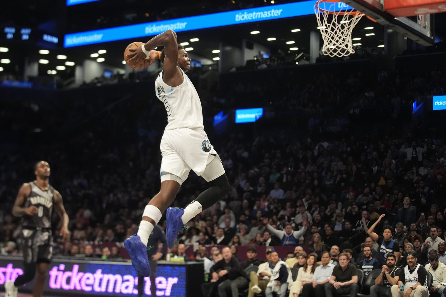 Anthony Edwards, figura de la NBA y sensación en redes sociales