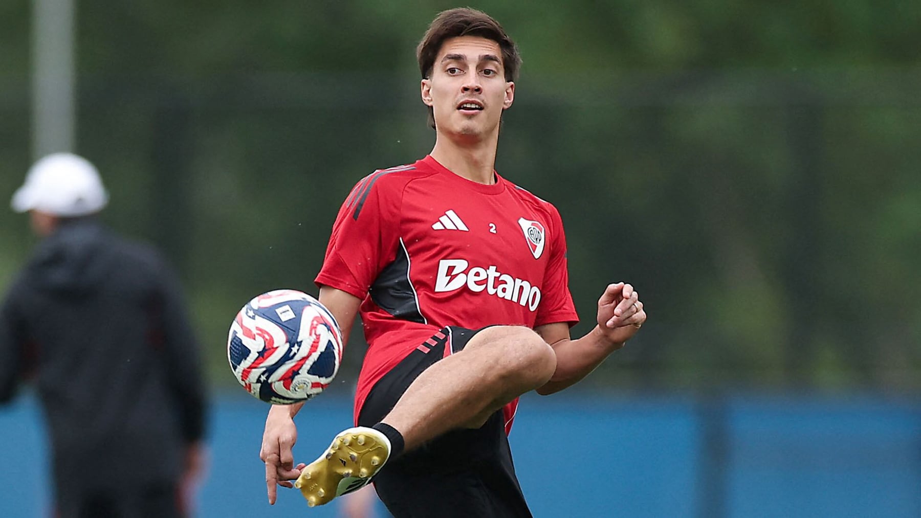¿Quién es el Próximo en Dejar River Plate Tras Mastantuono?