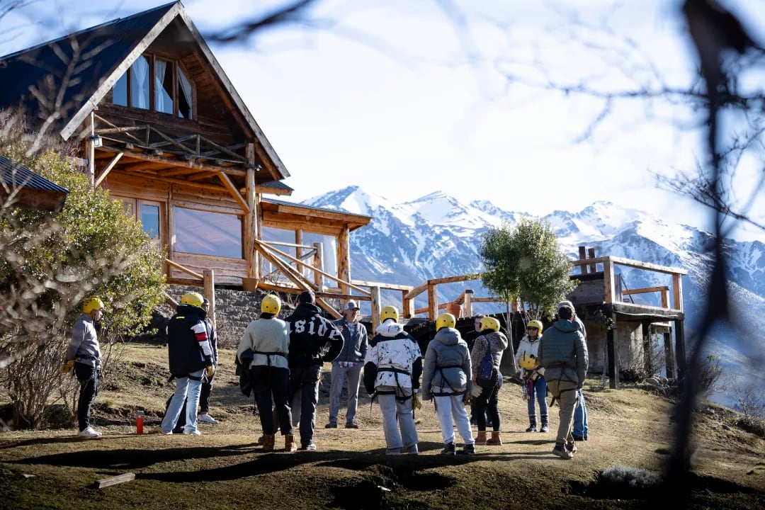 Explora Esquel: Aventura, Gastronomía Casera y Vistas al Lago Futalaufquen