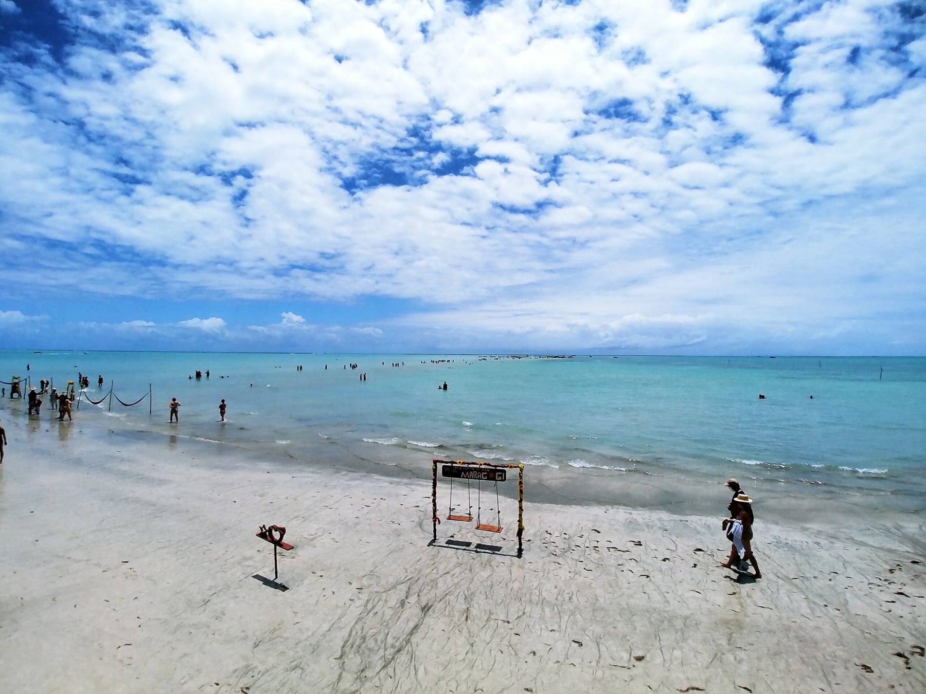 El Espectáculo Único: Playa Brasileña Se Transforma Diariamente
