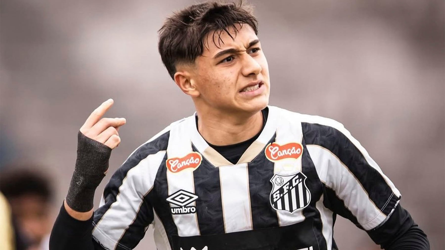 Nueva Estrella en Ascenso: El '9' de Santos que Argentina Tiene en la Mira
