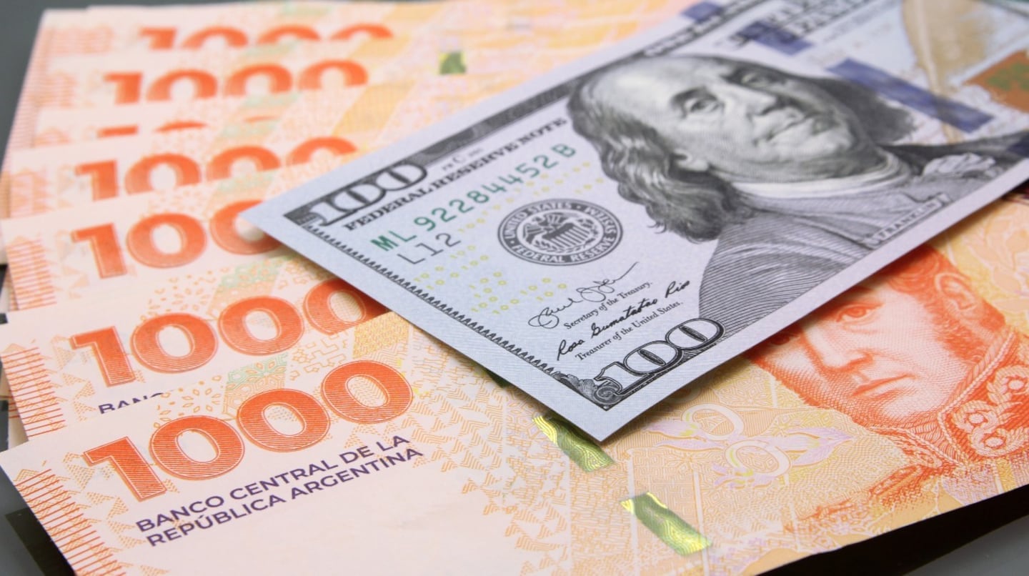 El aumento del dólar eliminó utilidades del carry trade y presiona la banda