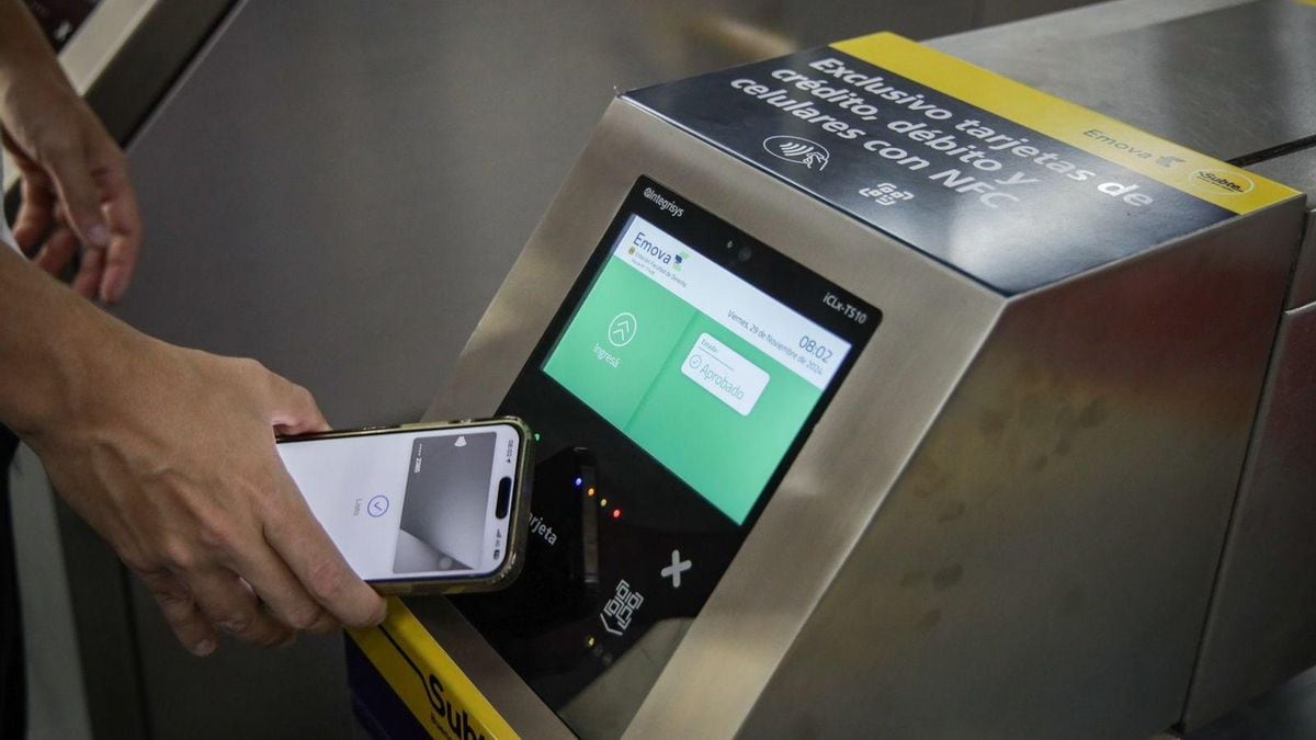 Uno de cada tres viajes en subte se abona sin usar la SUBE