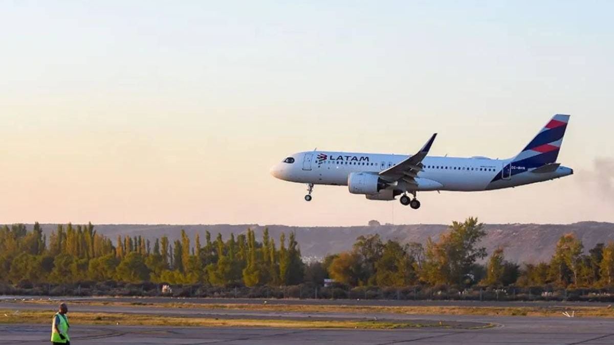 LATAM cancela los vuelos entre Neuquén y Santiago desde octubre
