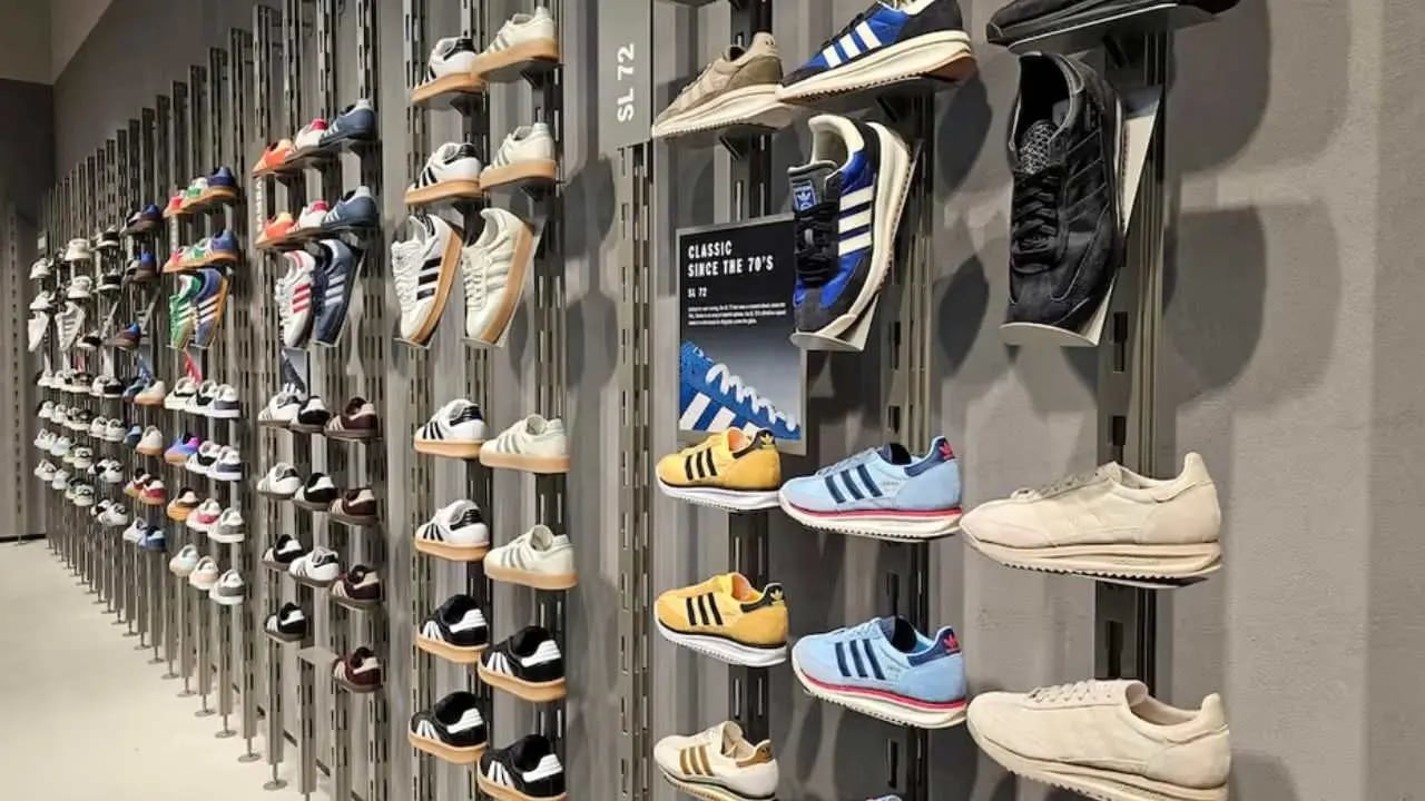 Zapatillas Adidas con hasta 50% de descuento y cuotas sin interés en su tienda online