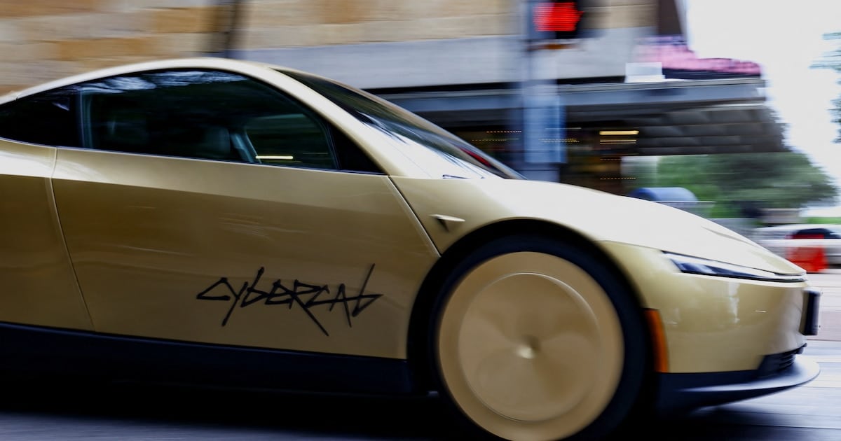 La NHTSA audita a Tesla por la certificación de seguridad del Cybercab