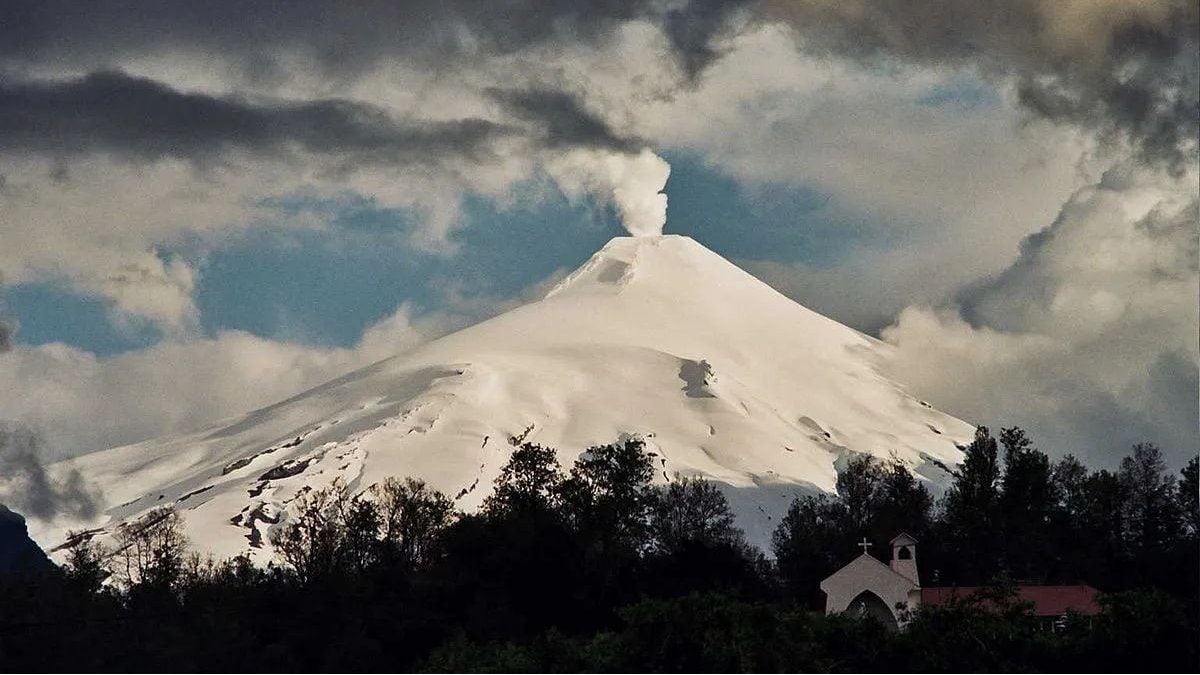 El Villarrica subió su alerta volcánica: qué implica para el sur neuquino