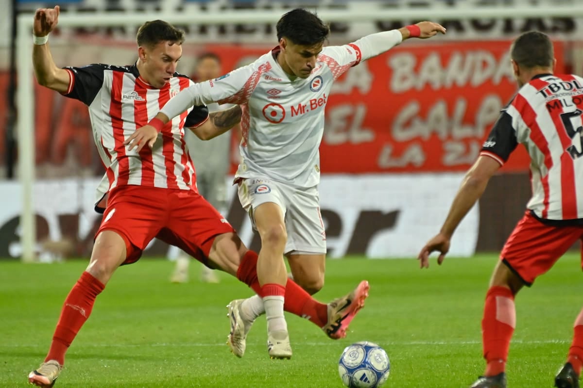 Argentinos y Barracas empataron 0-0 en un partido trabado y con pocas chances