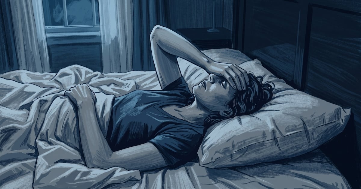 Pantallas antes de dormir: por qué interfieren con el descanso y cómo reducir su impacto