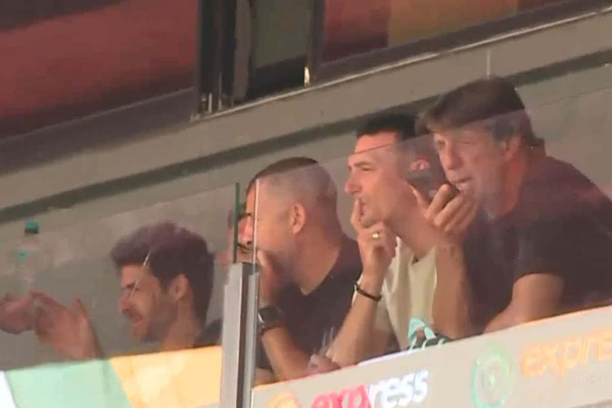 Argentina le ganó a Uruguay y un empate ante Venezuela la llevará a semifinales