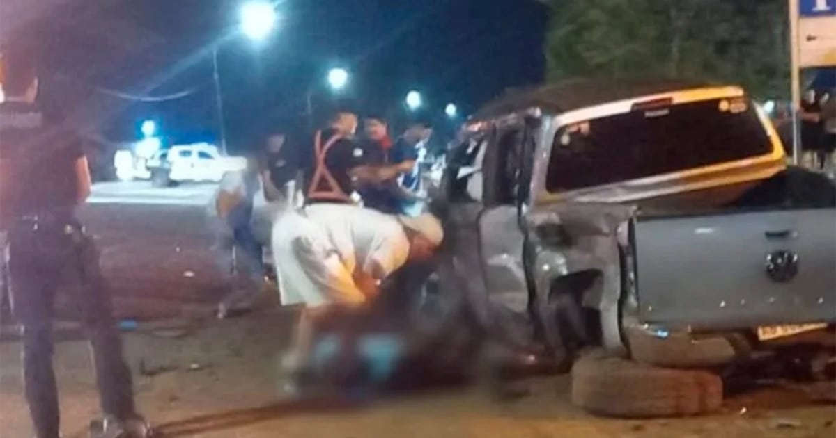 Dos muertos y cinco heridos por un choque de camionetas en San Vicente