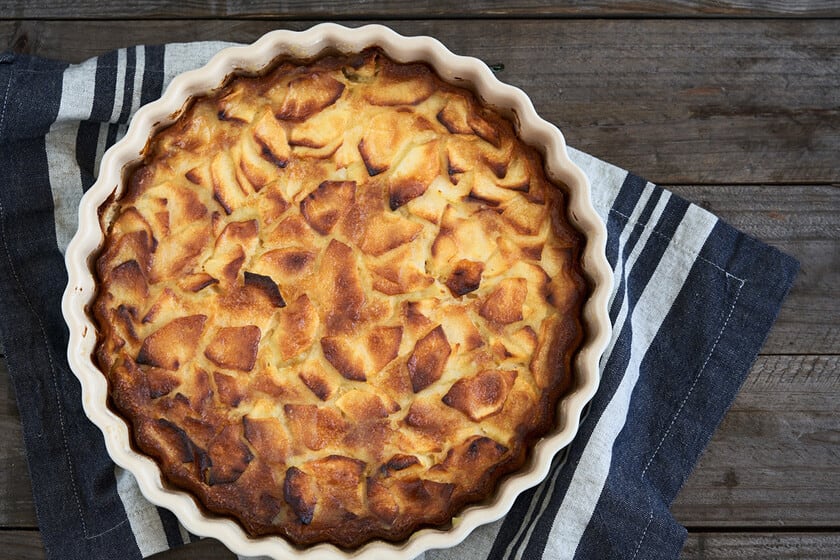 Tarta de manzana casera: lleva fruta en la masa y se hornea en 30 minutos