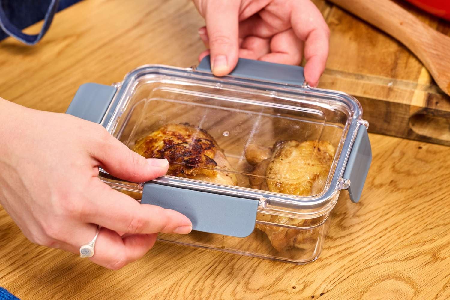 La comida cocinada puede conservarse entre tres y cuatro días en la heladera